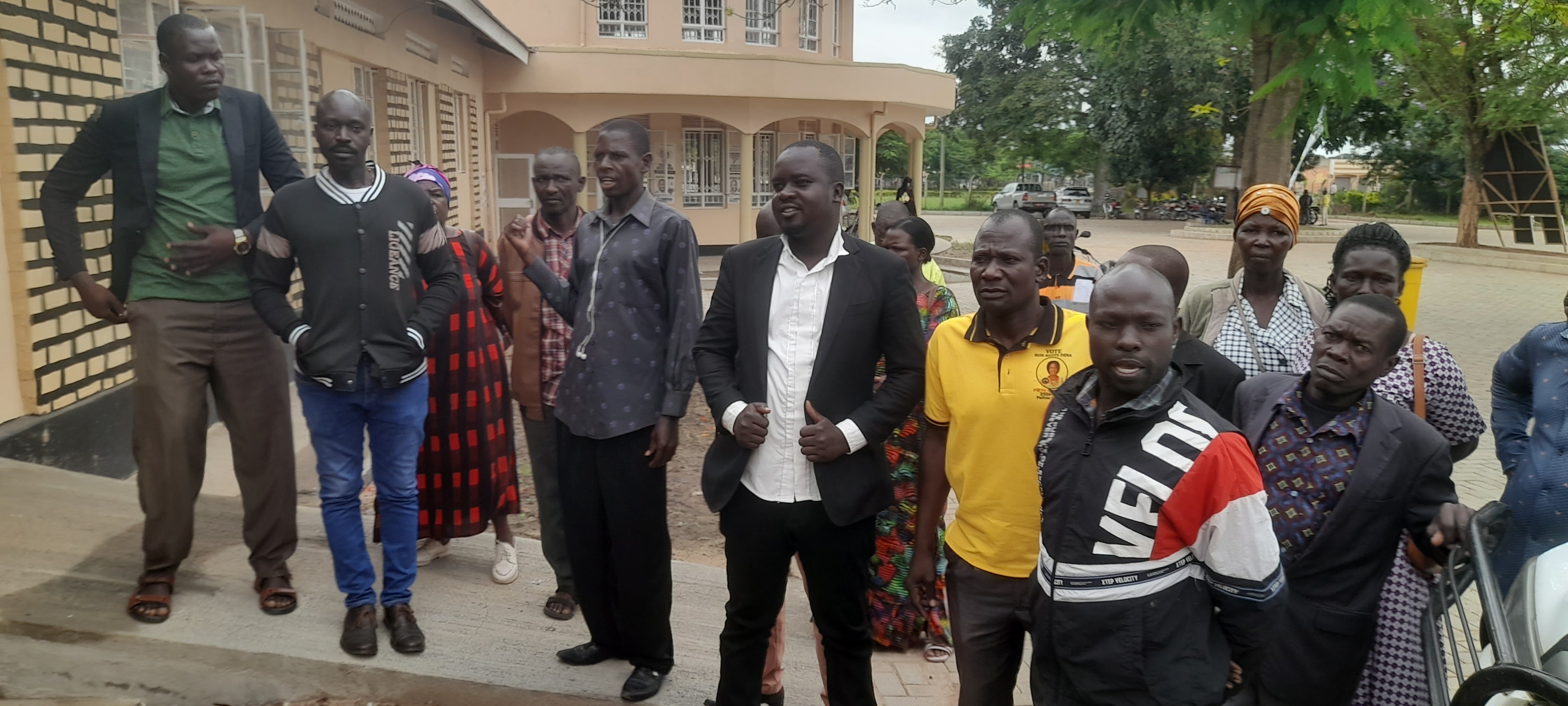 Parish Councilors Storm Pallisa District Headquarters Over 16 Quarters of Unpaid Allowances